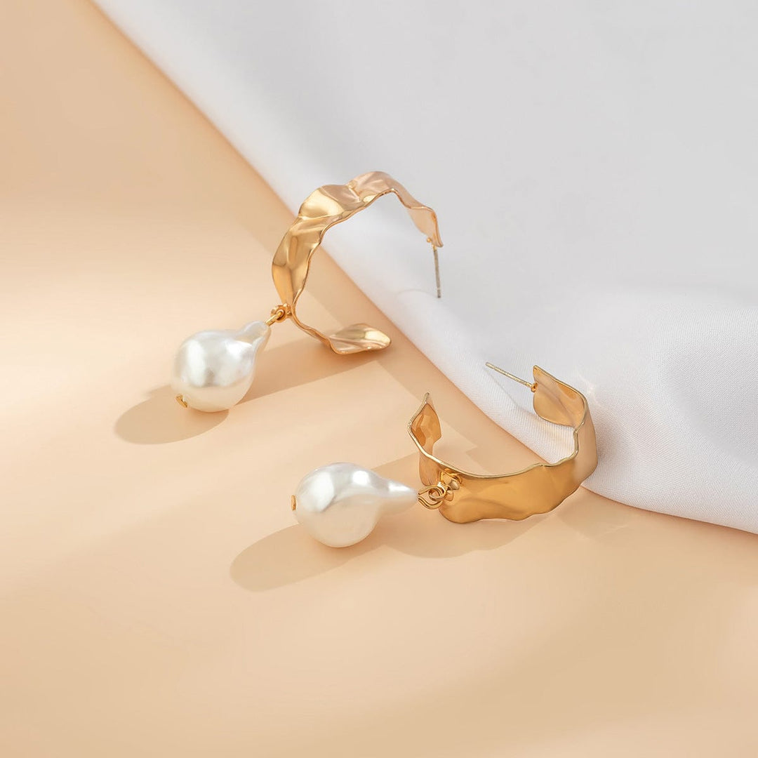 solovedress Women's Fashion Pearl Earrings